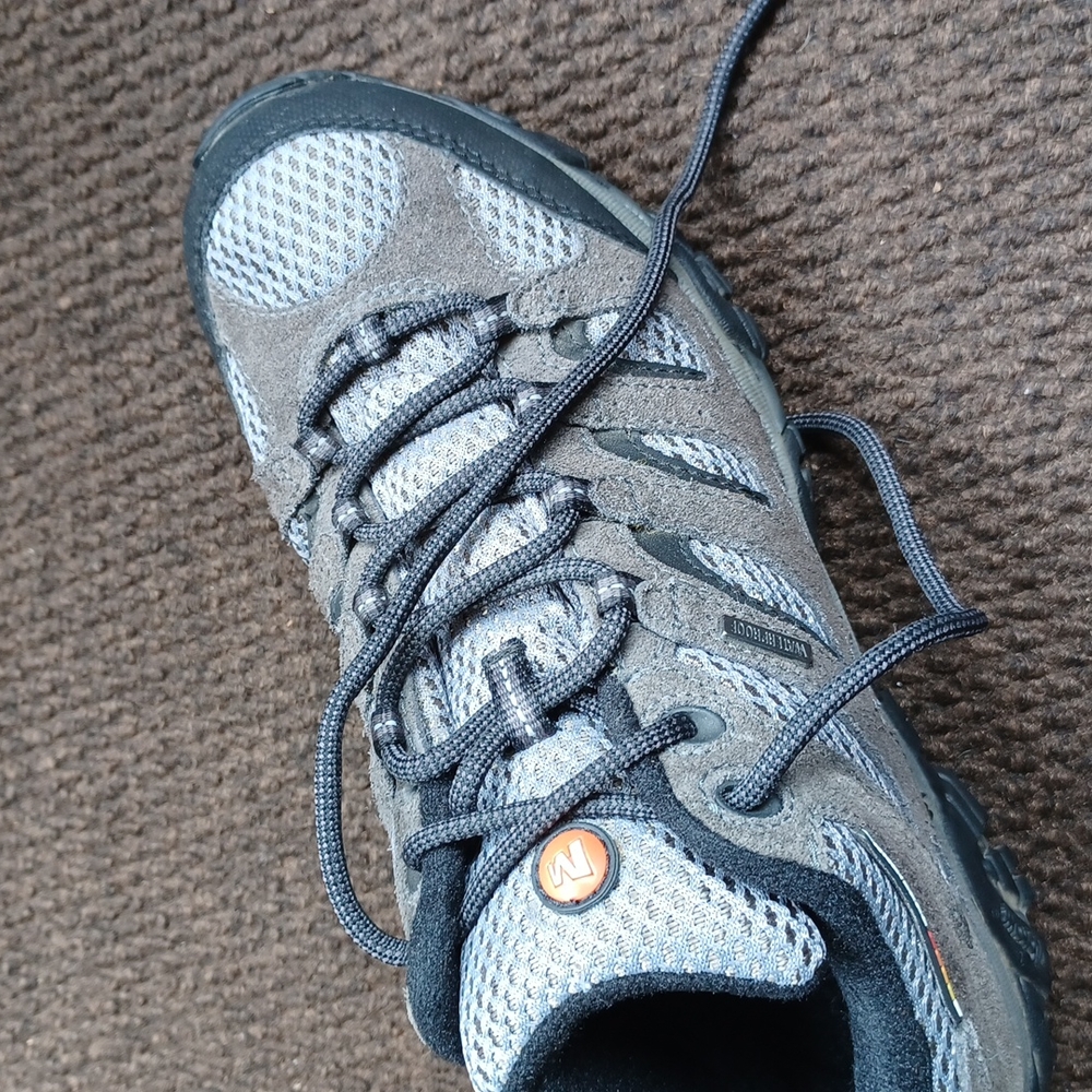 Merrell Shoes - Picture 4 of 4